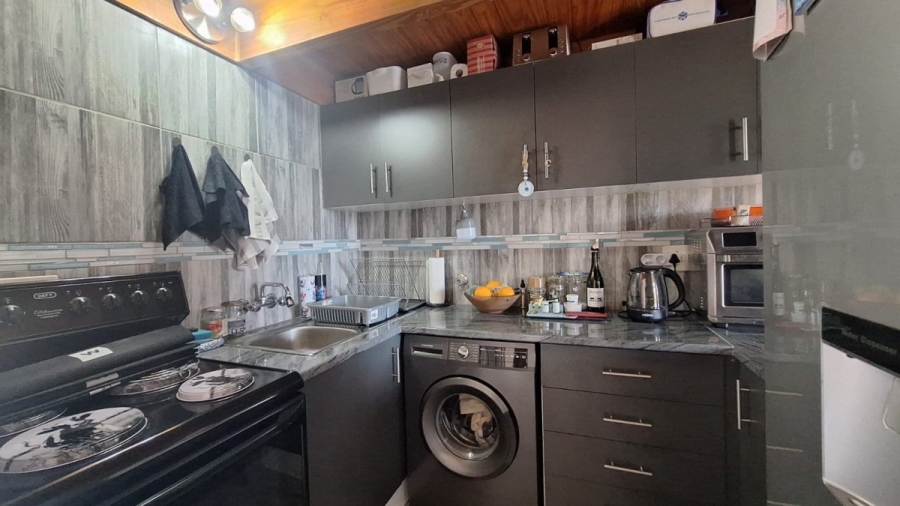 2 Bedroom Property for Sale in Eden Glen Gauteng