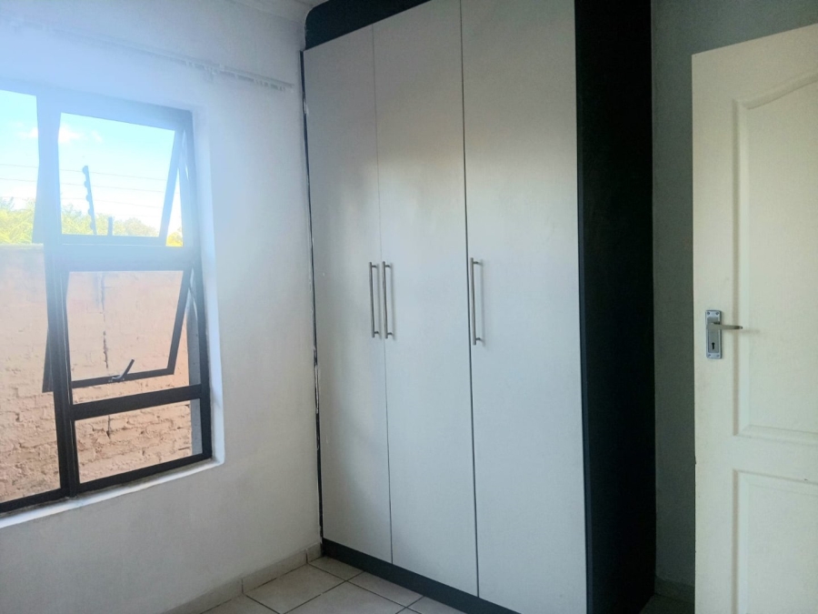 To Let 2 Bedroom Property for Rent in Rynfield A H Gauteng