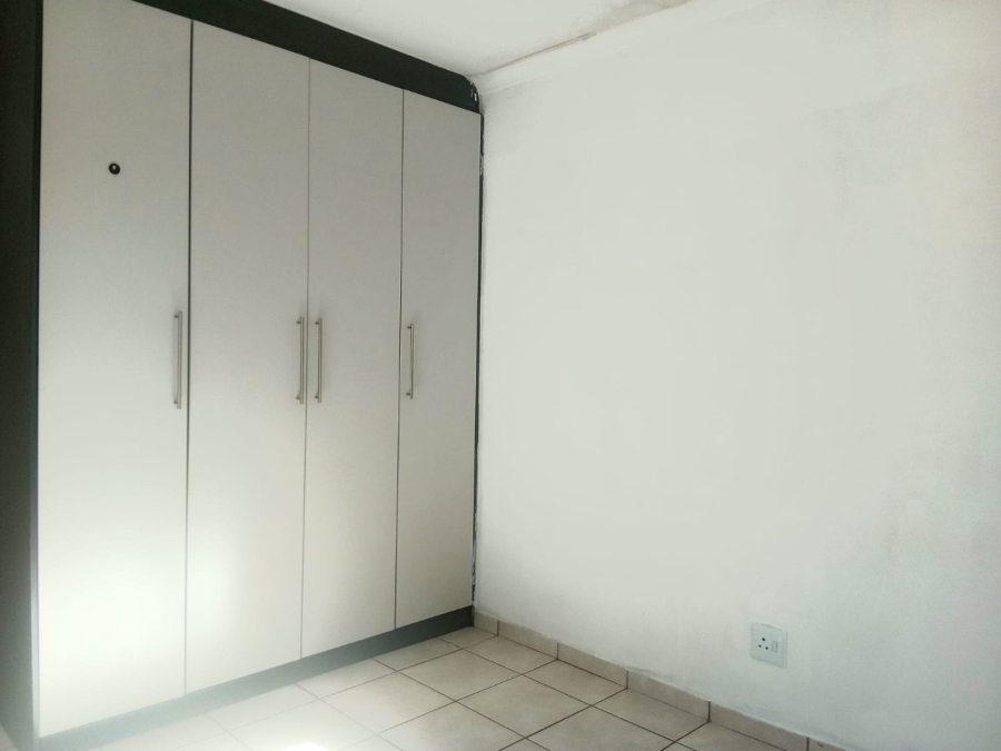 To Let 2 Bedroom Property for Rent in Rynfield A H Gauteng
