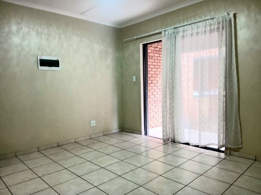 To Let 2 Bedroom Property for Rent in Rynfield A H Gauteng