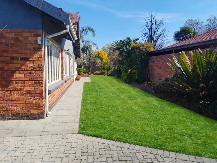 3 Bedroom Property for Sale in Selcourt Gauteng