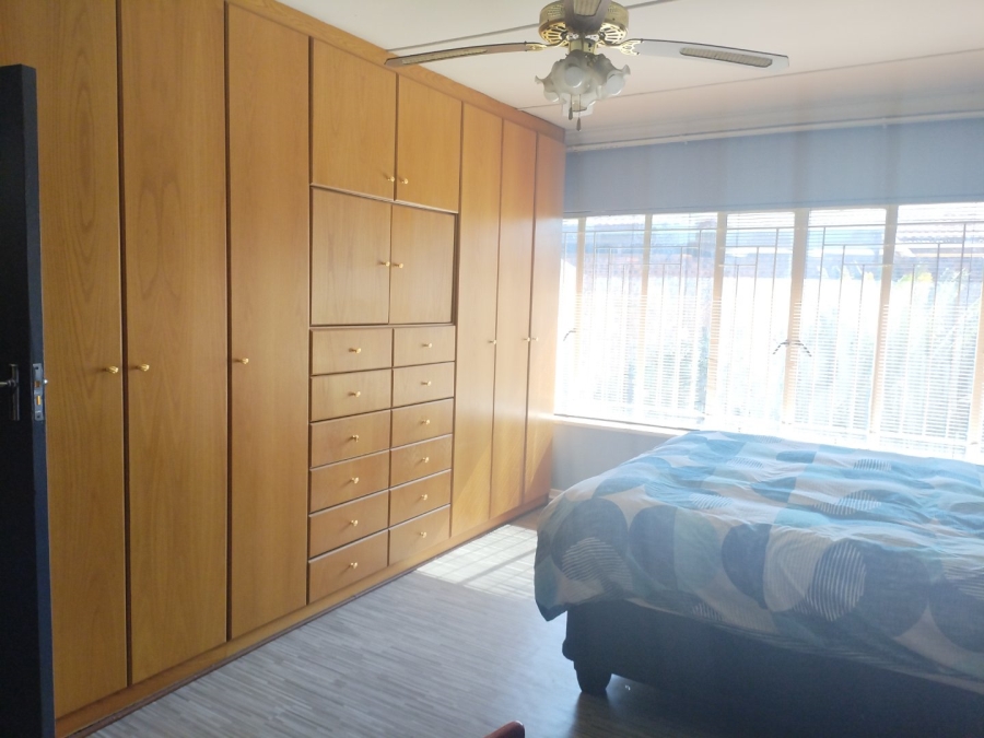 3 Bedroom Property for Sale in Selcourt Gauteng