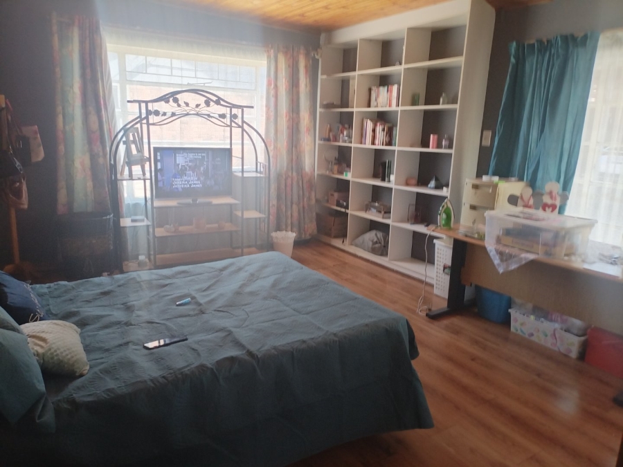 3 Bedroom Property for Sale in Selcourt Gauteng