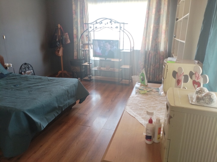 3 Bedroom Property for Sale in Selcourt Gauteng