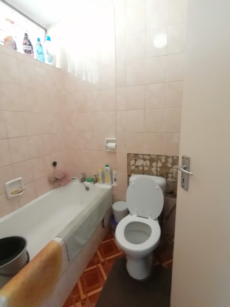 1 Bedroom Property for Sale in Pretoria Gauteng