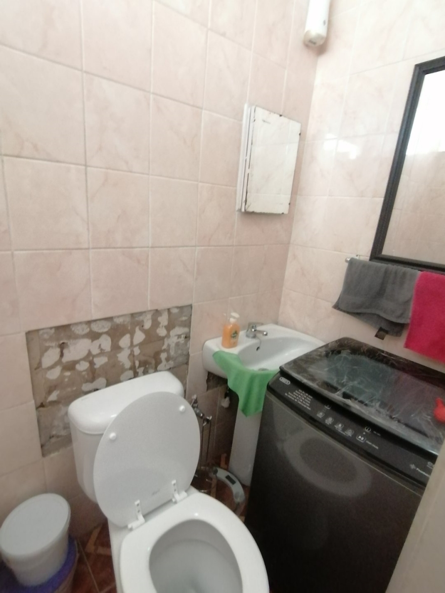 1 Bedroom Property for Sale in Pretoria Gauteng