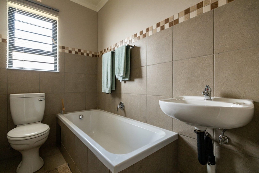 3 Bedroom Property for Sale in Sky City Gauteng