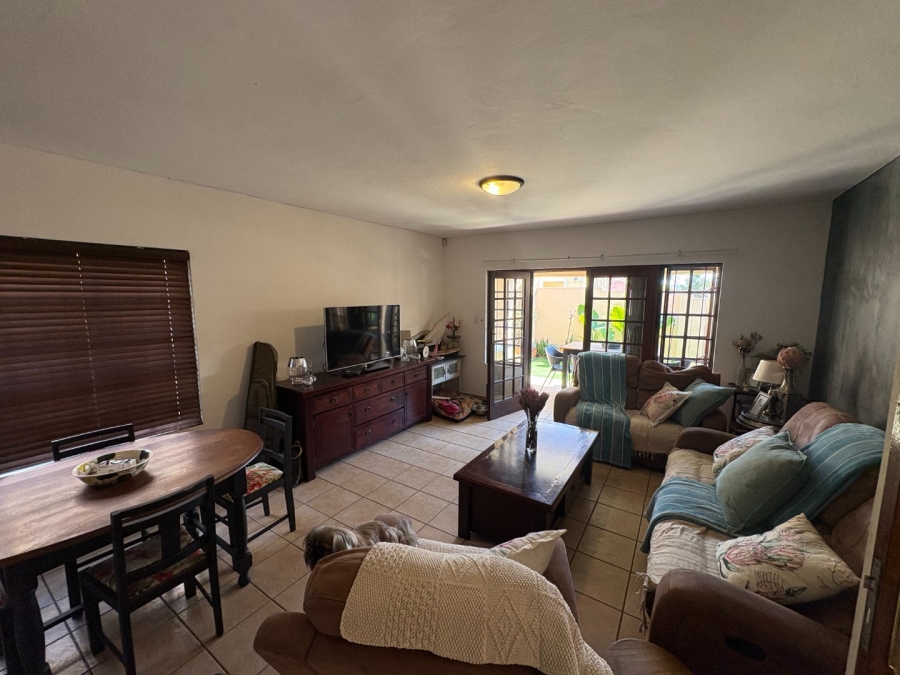 2 Bedroom Property for Sale in Equestria Gauteng