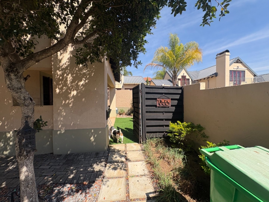 2 Bedroom Property for Sale in Equestria Gauteng