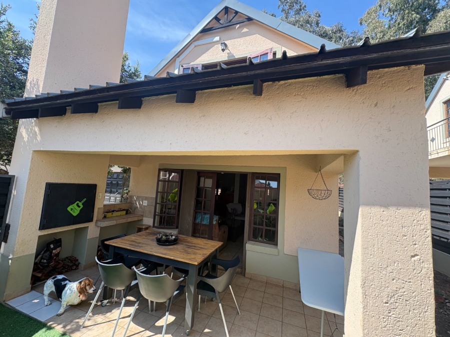 2 Bedroom Property for Sale in Equestria Gauteng