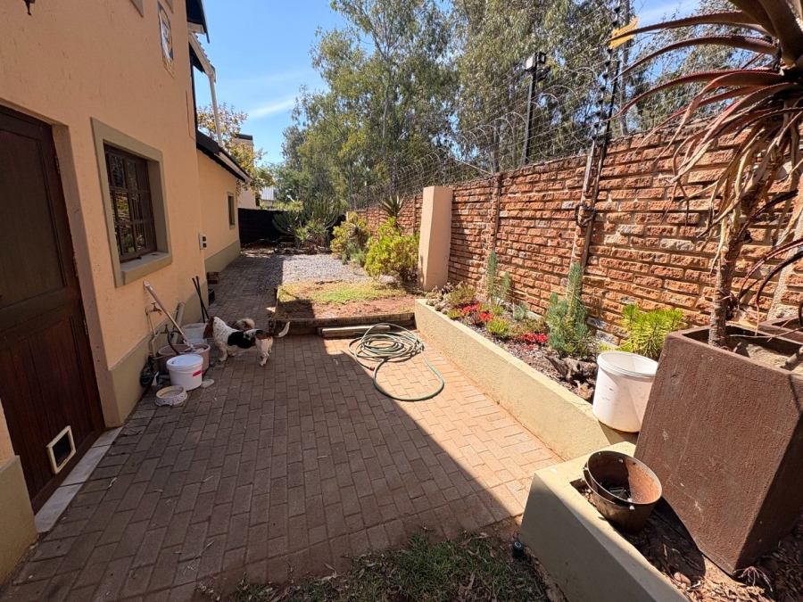 2 Bedroom Property for Sale in Equestria Gauteng
