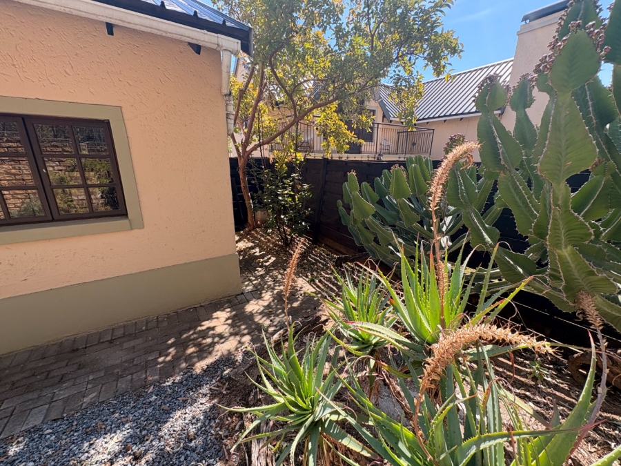 2 Bedroom Property for Sale in Equestria Gauteng
