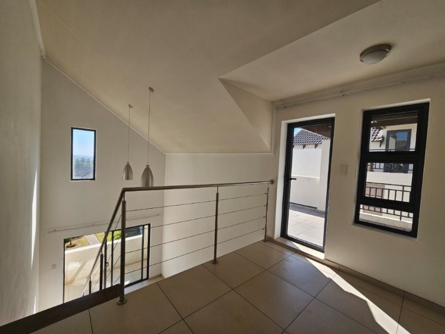 To Let 2 Bedroom Property for Rent in Fourways Gauteng