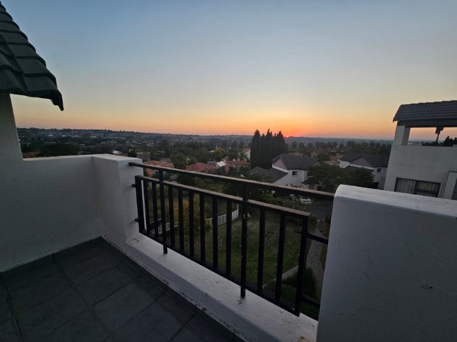 To Let 2 Bedroom Property for Rent in Fourways Gauteng