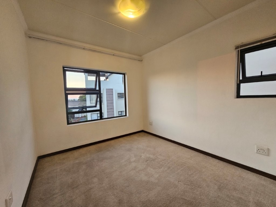 To Let 2 Bedroom Property for Rent in Fourways Gauteng