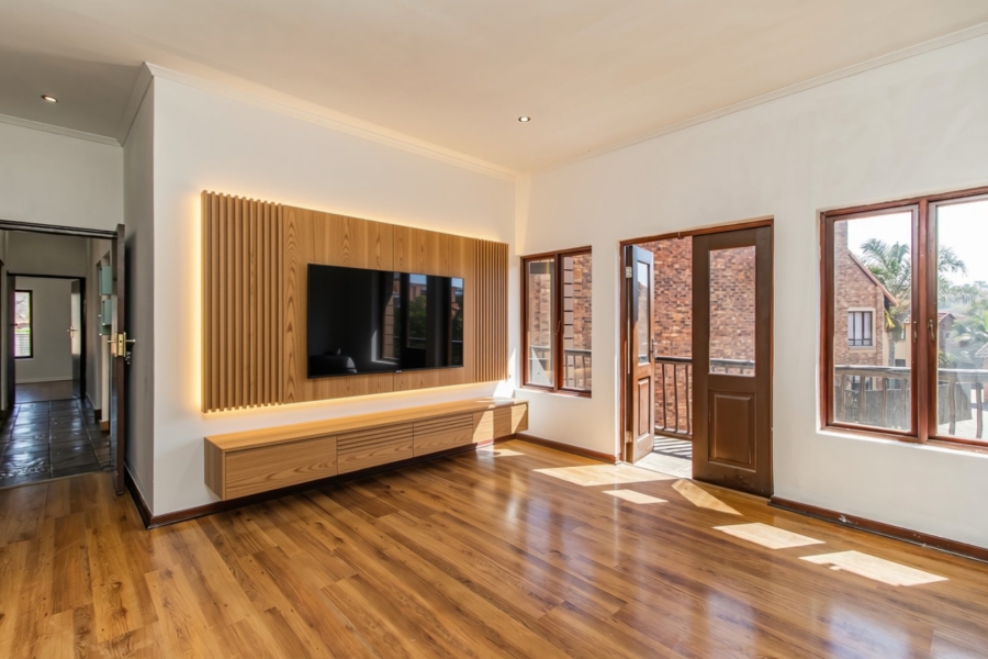 4 Bedroom Property for Sale in Glen Marais Gauteng