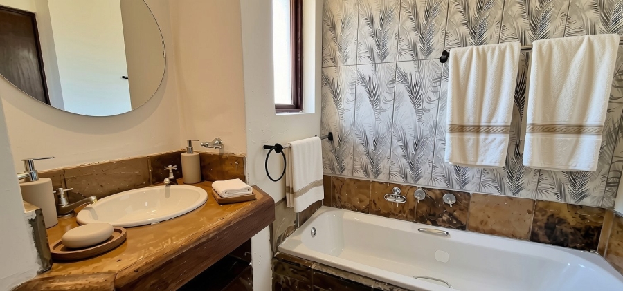 4 Bedroom Property for Sale in Glen Marais Gauteng
