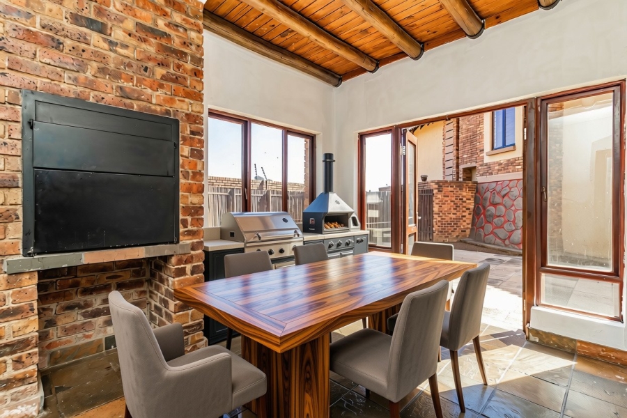 4 Bedroom Property for Sale in Glen Marais Gauteng