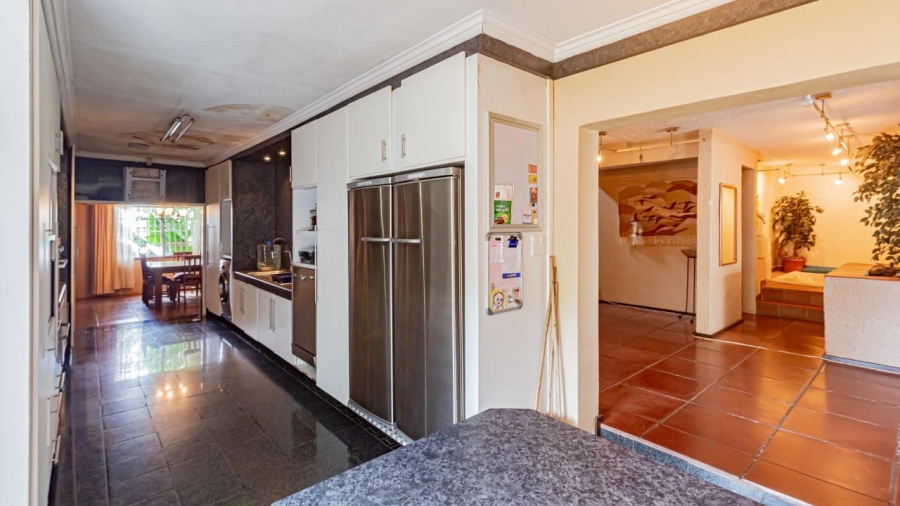 5 Bedroom Property for Sale in Westdene Gauteng