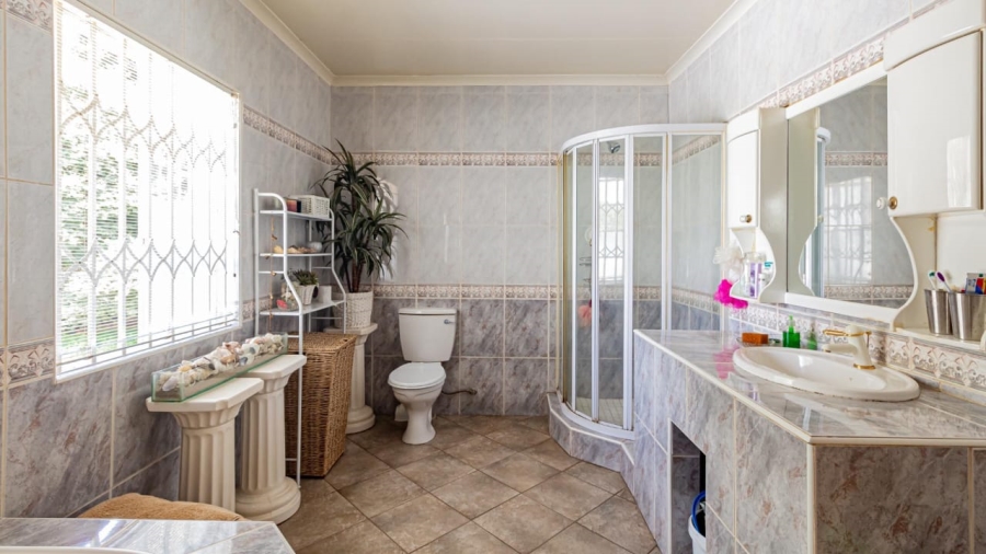 5 Bedroom Property for Sale in Westdene Gauteng