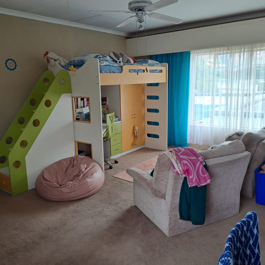 5 Bedroom Property for Sale in Westdene Gauteng