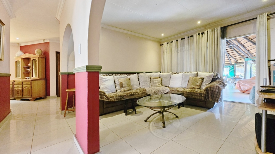 4 Bedroom Property for Sale in Falcon Ridge Gauteng