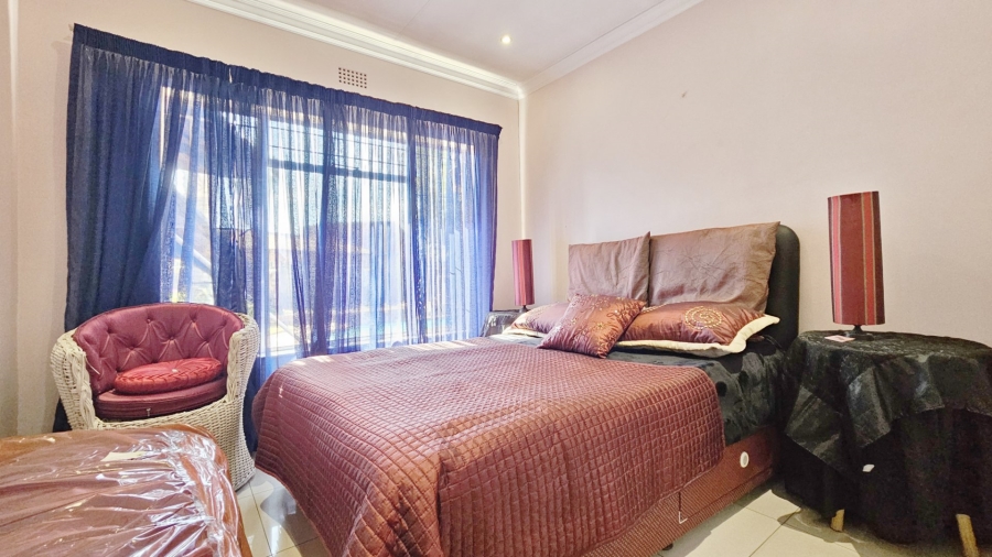 4 Bedroom Property for Sale in Falcon Ridge Gauteng