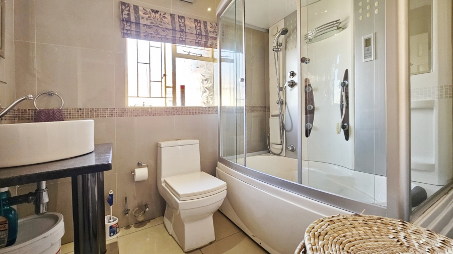 4 Bedroom Property for Sale in Falcon Ridge Gauteng