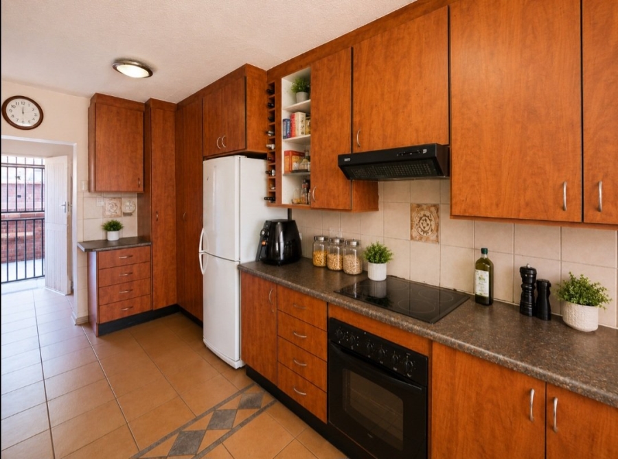 3 Bedroom Property for Sale in La Montagne Gauteng
