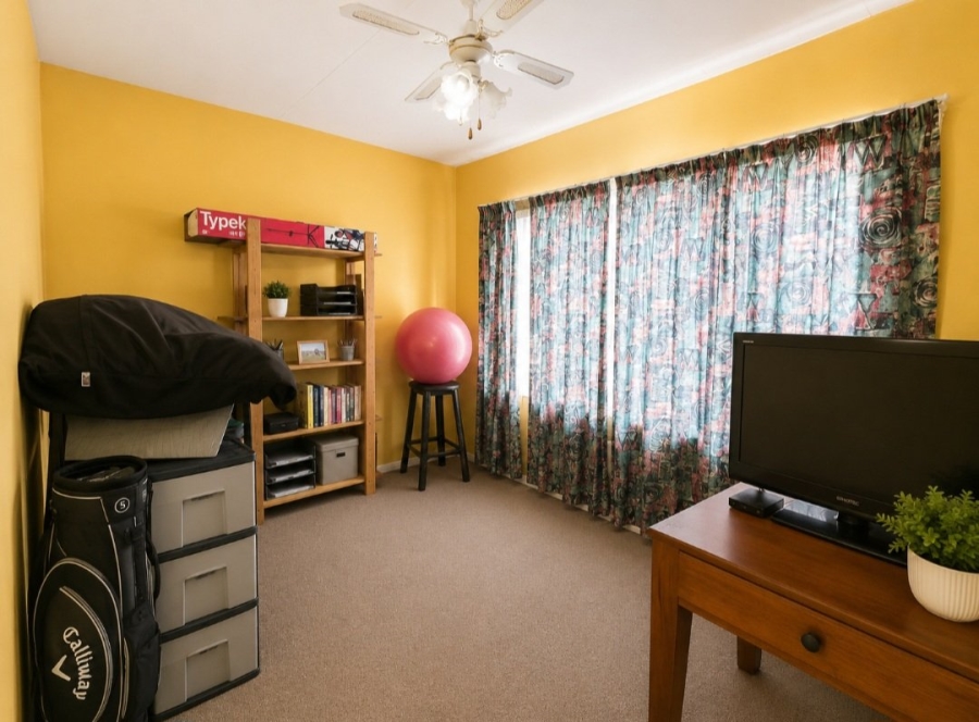 3 Bedroom Property for Sale in La Montagne Gauteng