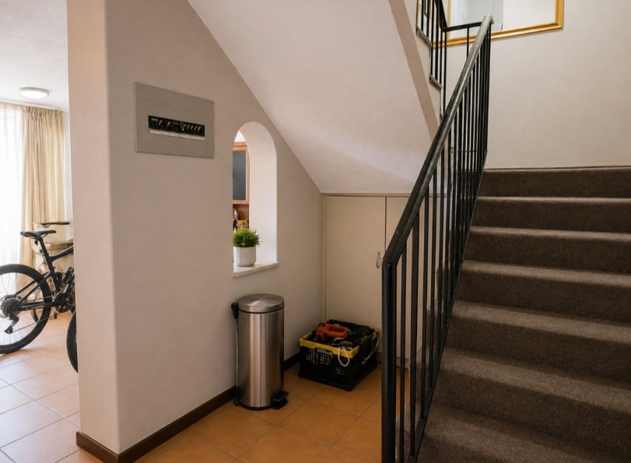 3 Bedroom Property for Sale in La Montagne Gauteng