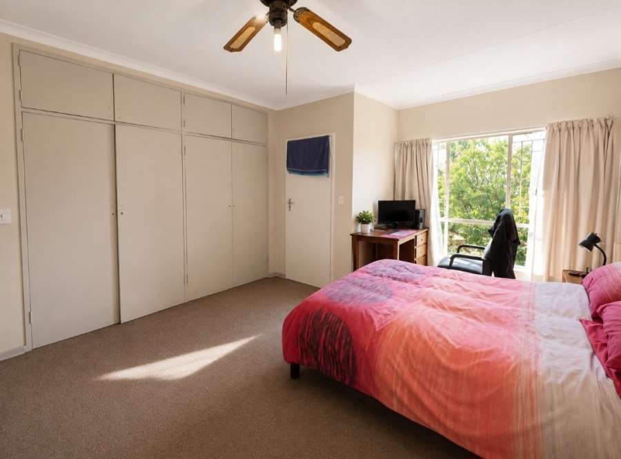 3 Bedroom Property for Sale in La Montagne Gauteng