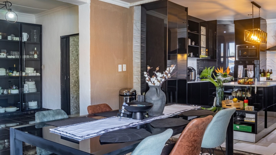 3 Bedroom Property for Sale in Oakdene Gauteng