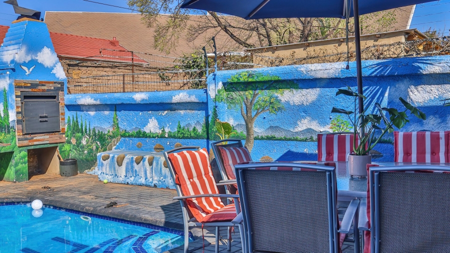 3 Bedroom Property for Sale in Oakdene Gauteng
