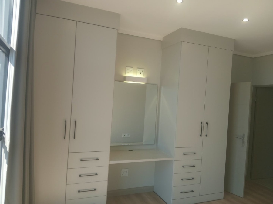 To Let 2 Bedroom Property for Rent in Midstream Estate Gauteng