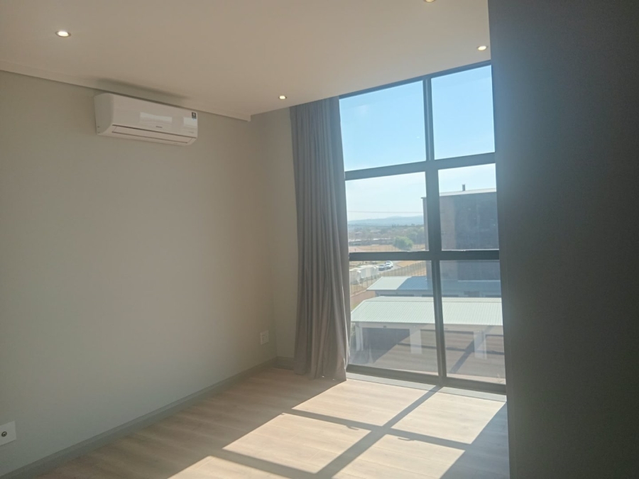To Let 2 Bedroom Property for Rent in Midstream Estate Gauteng