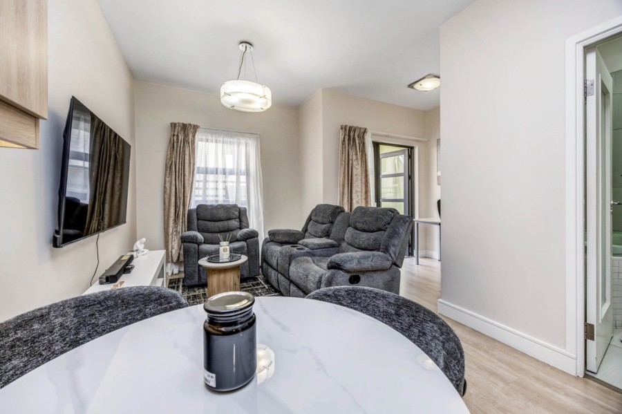 To Let 1 Bedroom Property for Rent in Edenburg Gauteng