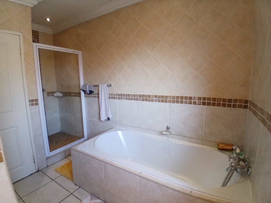 To Let 3 Bedroom Property for Rent in The Wilds Gauteng