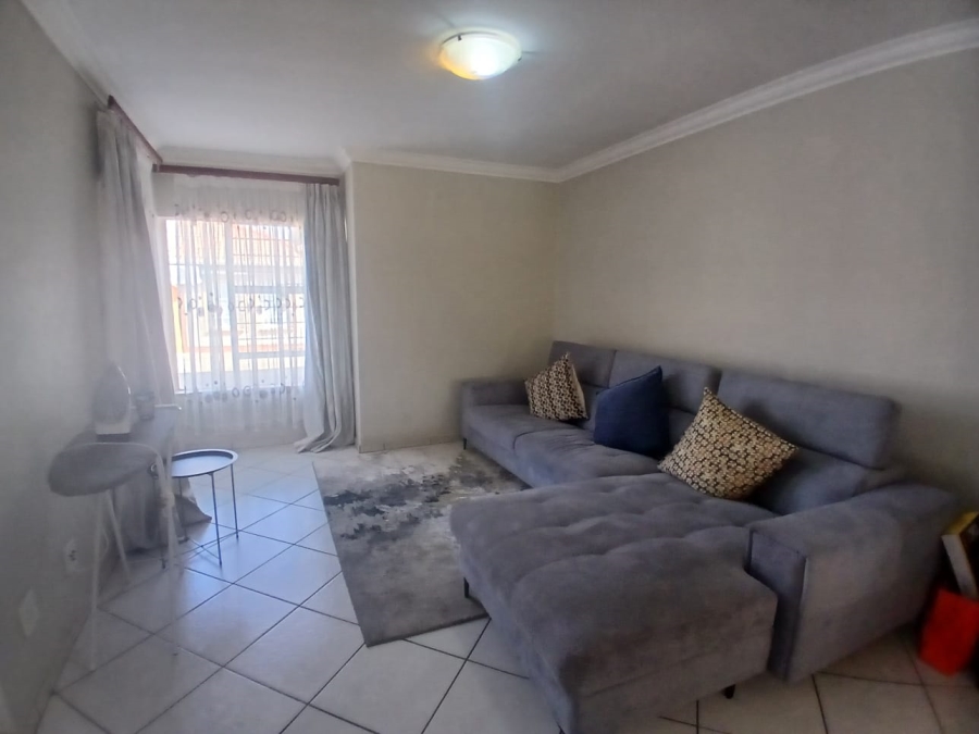 To Let 3 Bedroom Property for Rent in The Wilds Gauteng