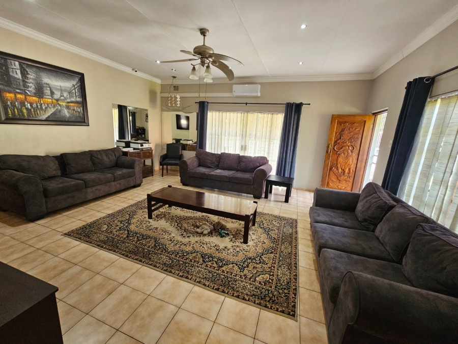 6 Bedroom Property for Sale in Pretoria Gardens Gauteng