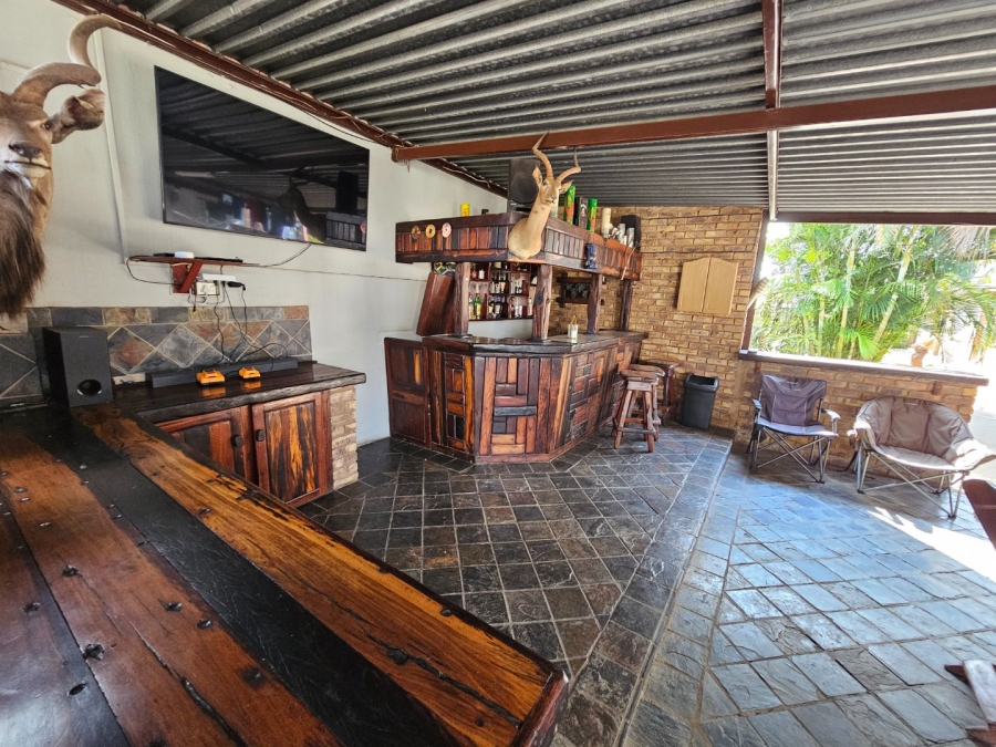 6 Bedroom Property for Sale in Pretoria Gardens Gauteng