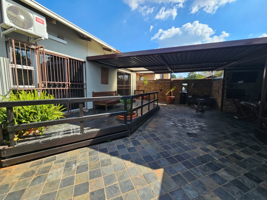 6 Bedroom Property for Sale in Pretoria Gardens Gauteng