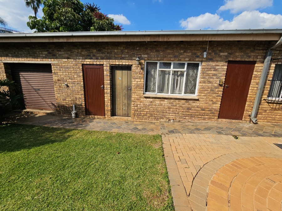 6 Bedroom Property for Sale in Pretoria Gardens Gauteng