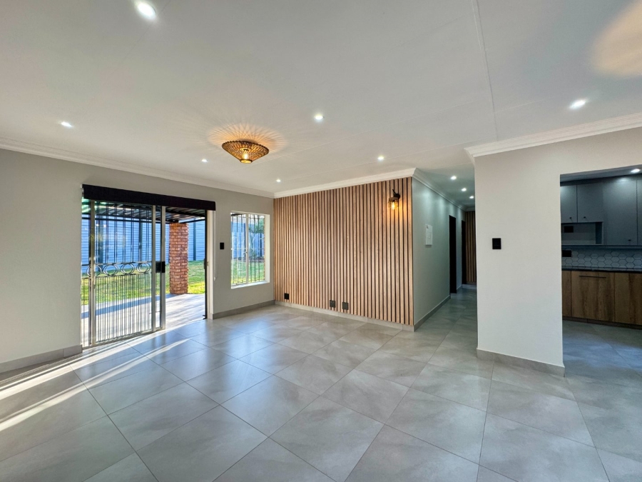 3 Bedroom Property for Sale in Elardus Park Gauteng