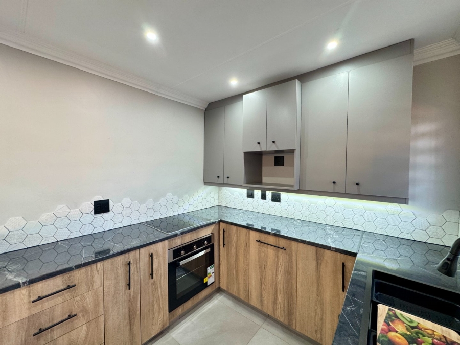 3 Bedroom Property for Sale in Elardus Park Gauteng