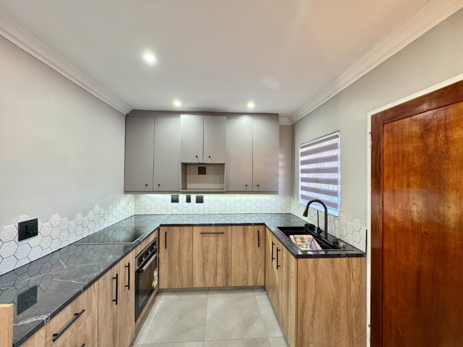 3 Bedroom Property for Sale in Elardus Park Gauteng