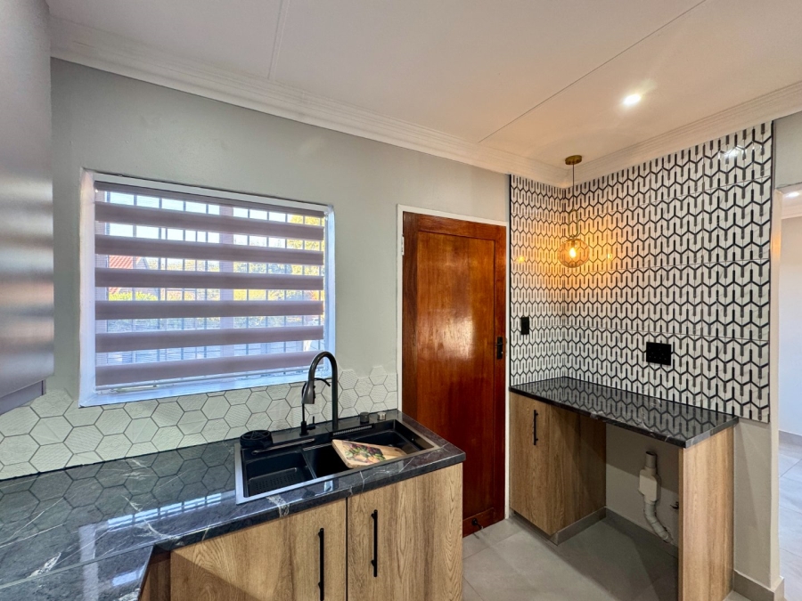 3 Bedroom Property for Sale in Elardus Park Gauteng