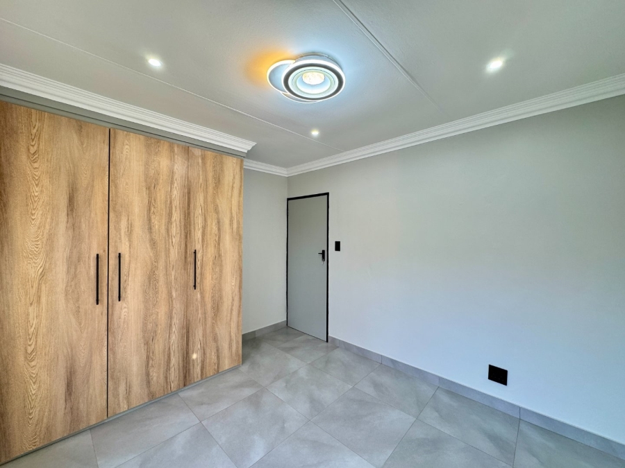3 Bedroom Property for Sale in Elardus Park Gauteng