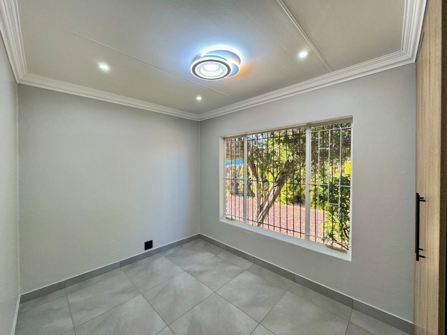 3 Bedroom Property for Sale in Elardus Park Gauteng