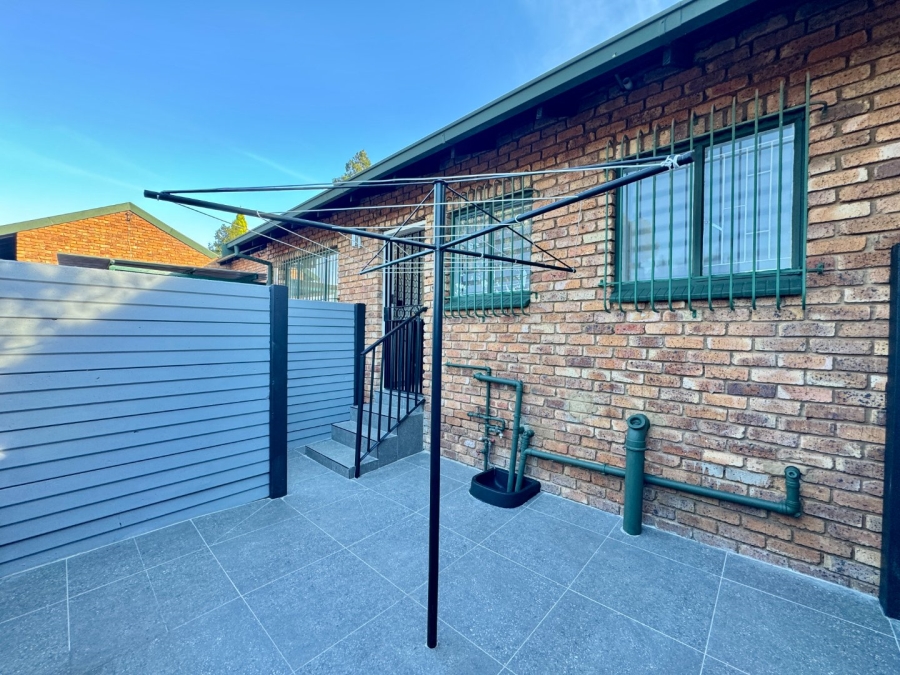 3 Bedroom Property for Sale in Elardus Park Gauteng